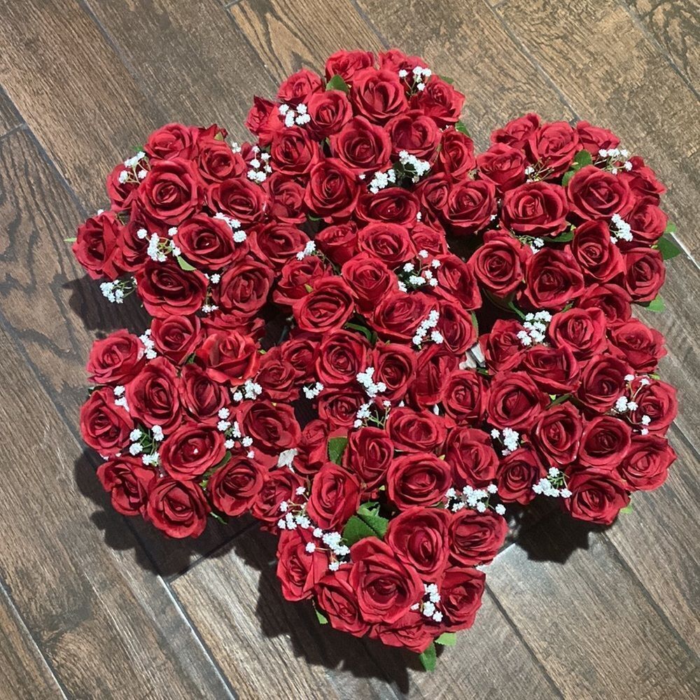 Red Stem Roses in Gold Metal Vase/ 7 pieces for Wedding/Party Handmade